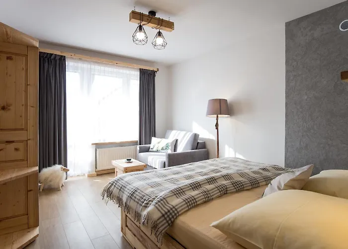 Apartamenty i Pokoje Bacówka Centrum